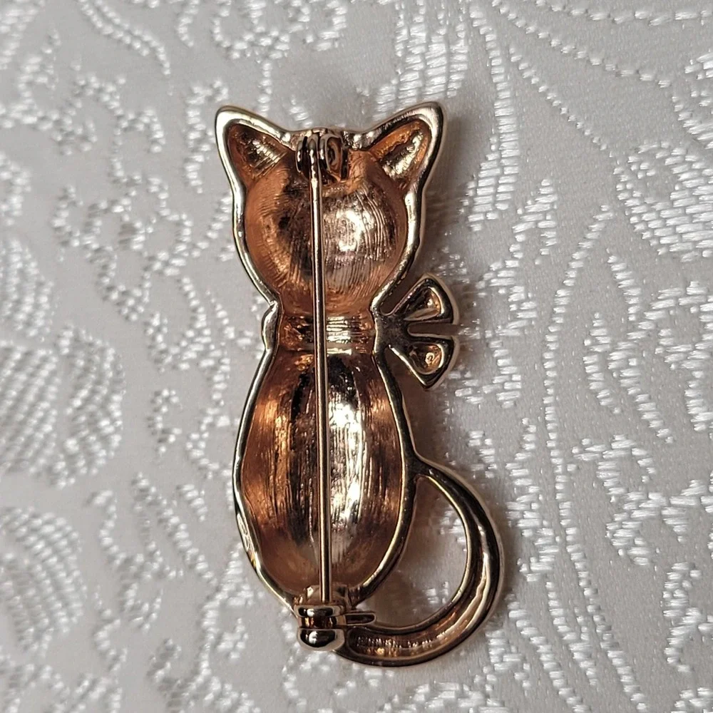 Rose‎ Gold Cat Brooch Pin Sitting Kitty Cute Sweet Classic Minimalist Gift